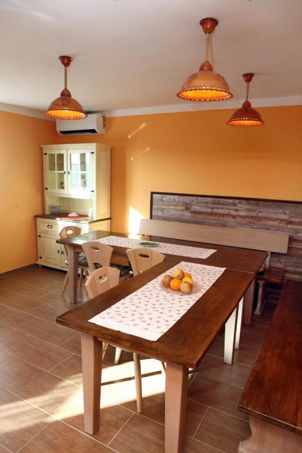 Lindika Villa Lendava Buitenkant foto